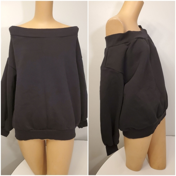 H&M Sweaters - H&M Black Oversized Off Shoulder Sweater